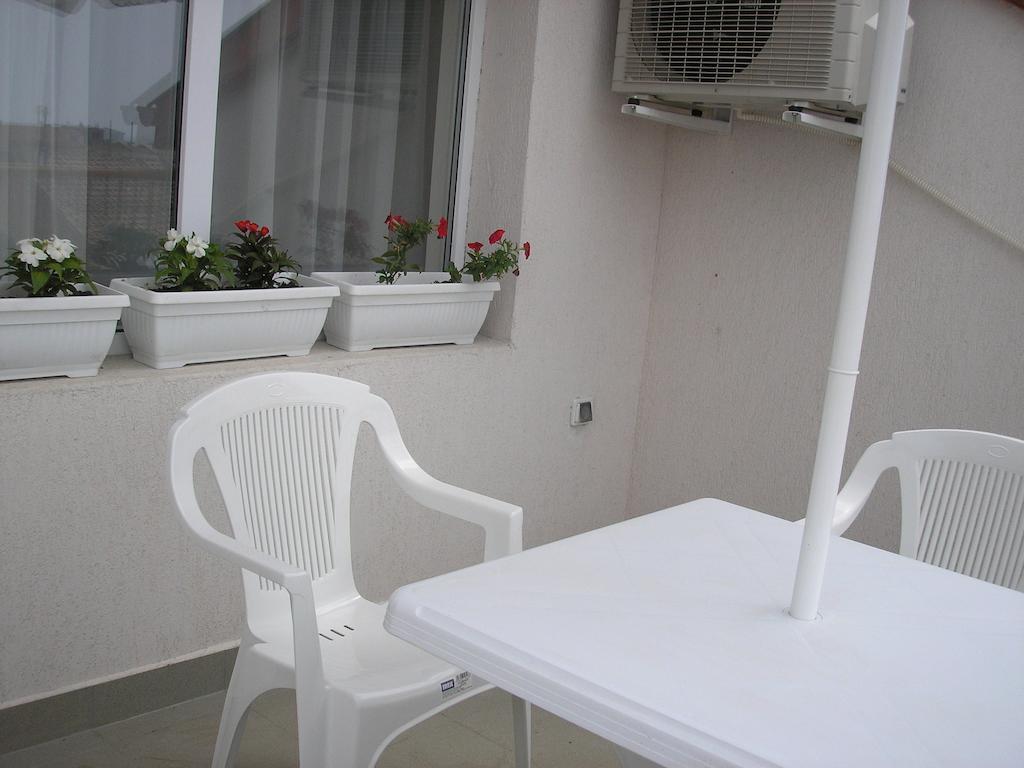 Tashevi Apartments بوموري الغرفة الصورة