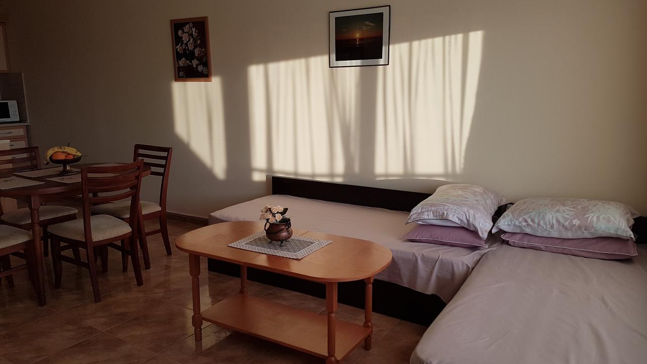 Tashevi Apartments بوموري الغرفة الصورة