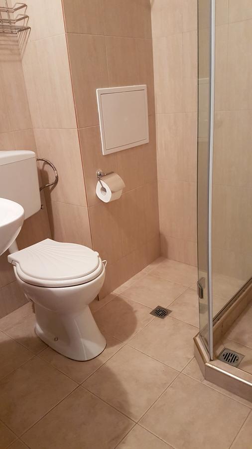 Tashevi Apartments بوموري المظهر الخارجي الصورة