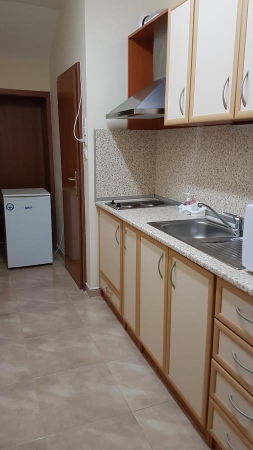Tashevi Apartments بوموري المظهر الخارجي الصورة